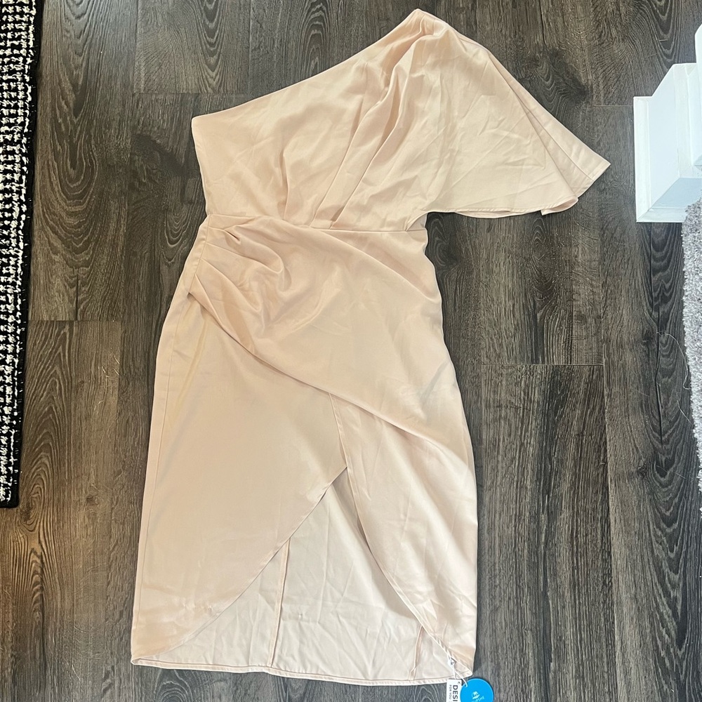 Cupshe Cream One-Shoulder Sheath Dress with Dolman Cap Sleeves